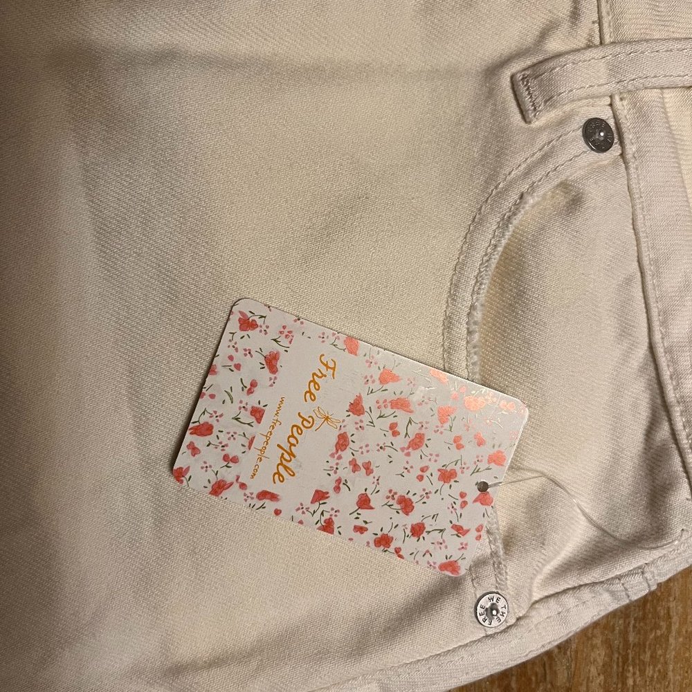 Free People Worn White Distressed Denim Mini Size 29
